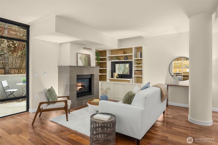 Property Photo:  10000  Main St 201  WA 98004 