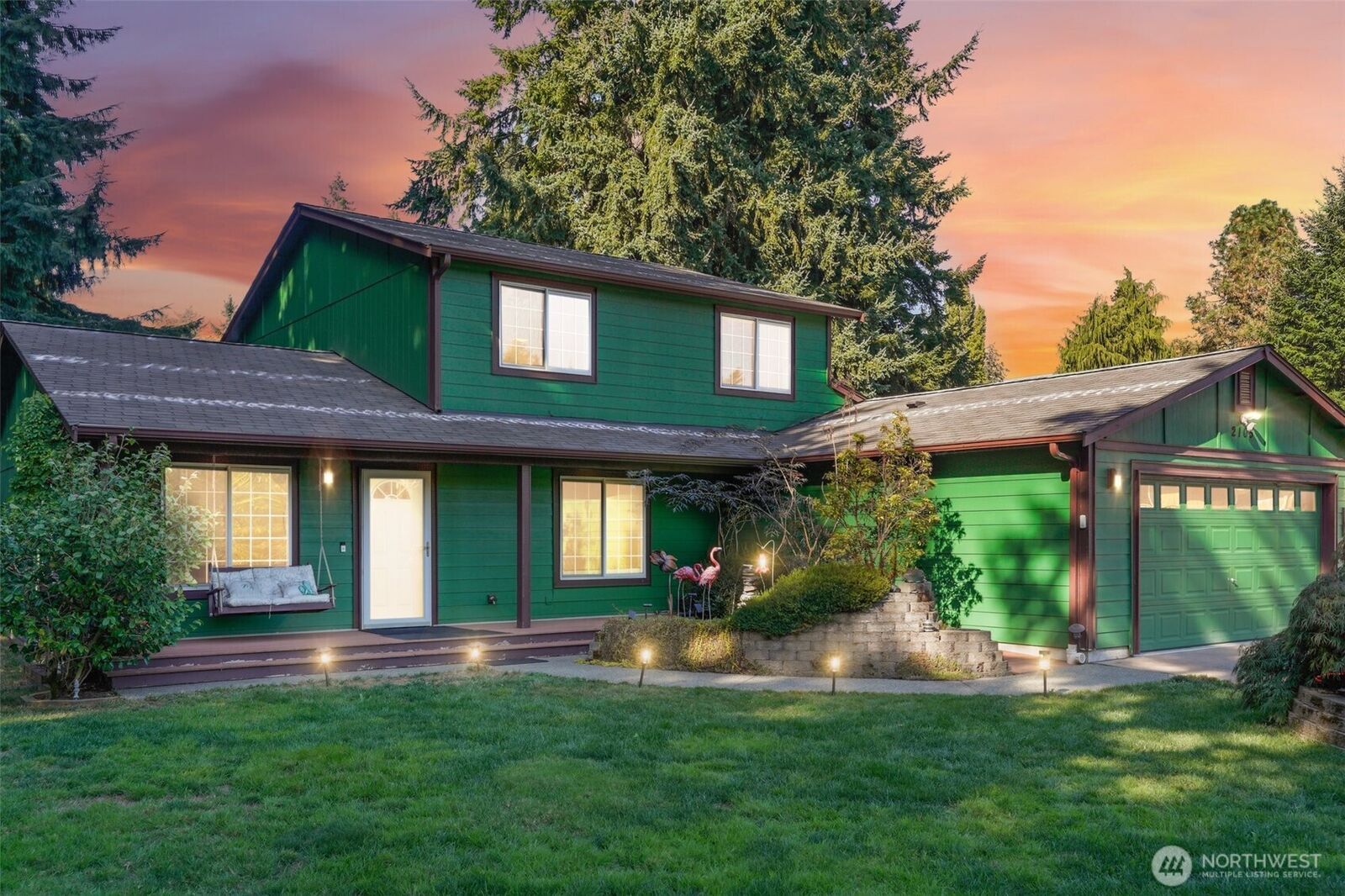 Property Photo:  2105  13th Avenue  WA 98354 