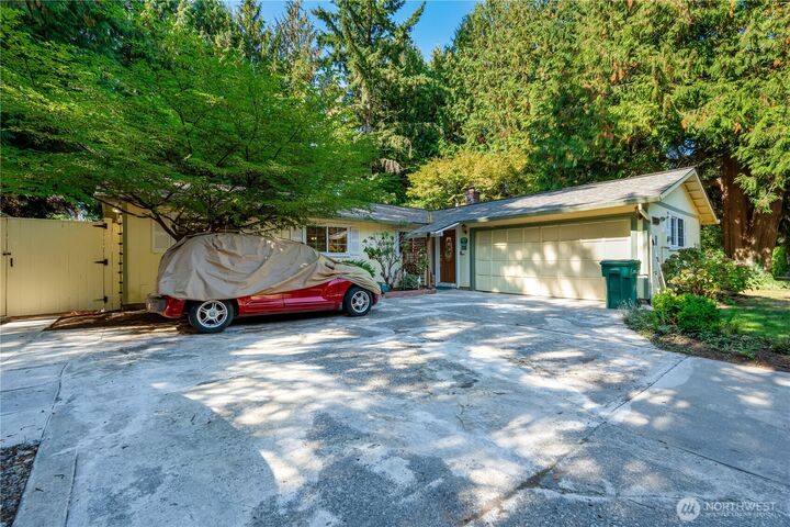 Property Photo: 14130 57th Drive SE WA 98208