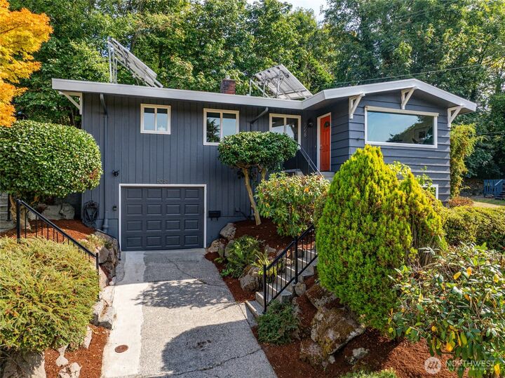Property Photo: 5058 38th Avenue SW WA 98126