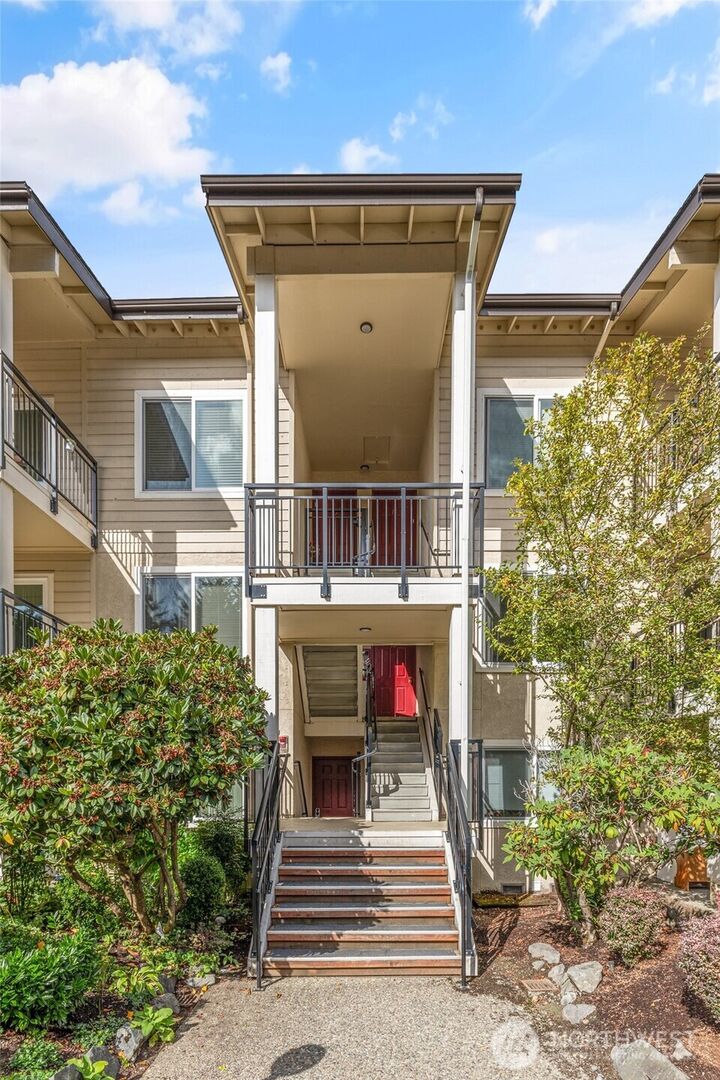 Property Photo: 13626 NE 7th Street F10 WA 98005