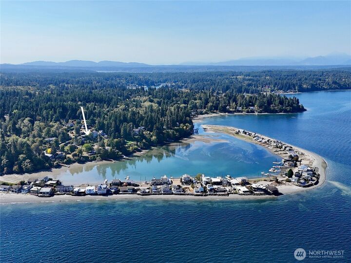 10240 NE Lafayette Avenue  Bainbridge Island WA 98110 photo