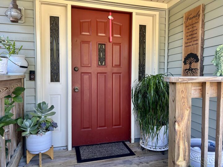 Property Photo:  719 N Greenfield Drive  IL 61032