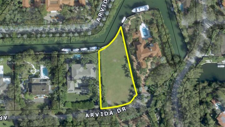 9175 Arvida Dr  Coral Gables FL 33156 photo