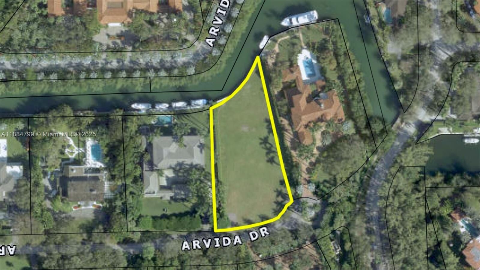 Property Photo:  9175 Arvida Dr  FL 33156 