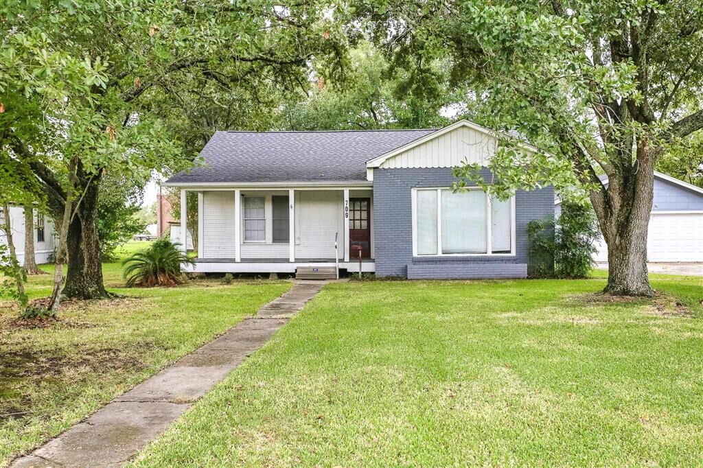Property Photo: 709 Hilma Street LA 70669