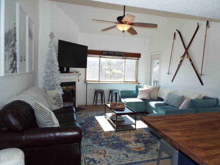Property Photo: 1380 Ski View Drive TN 37738