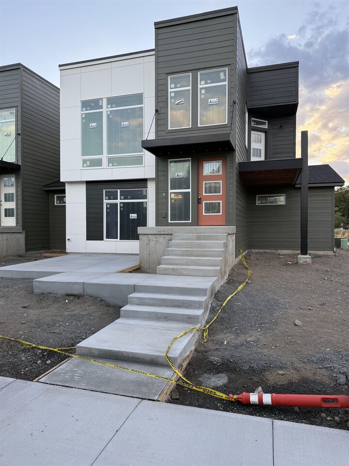 2530 W Summit Pkwy  Spokane WA 99201 photo
