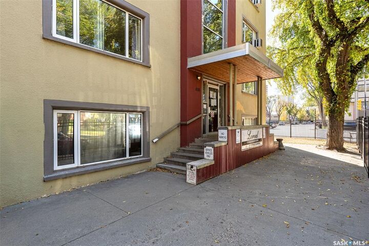 Property Photo: 400 4th Avenue N 13 SK S7K 2M3
