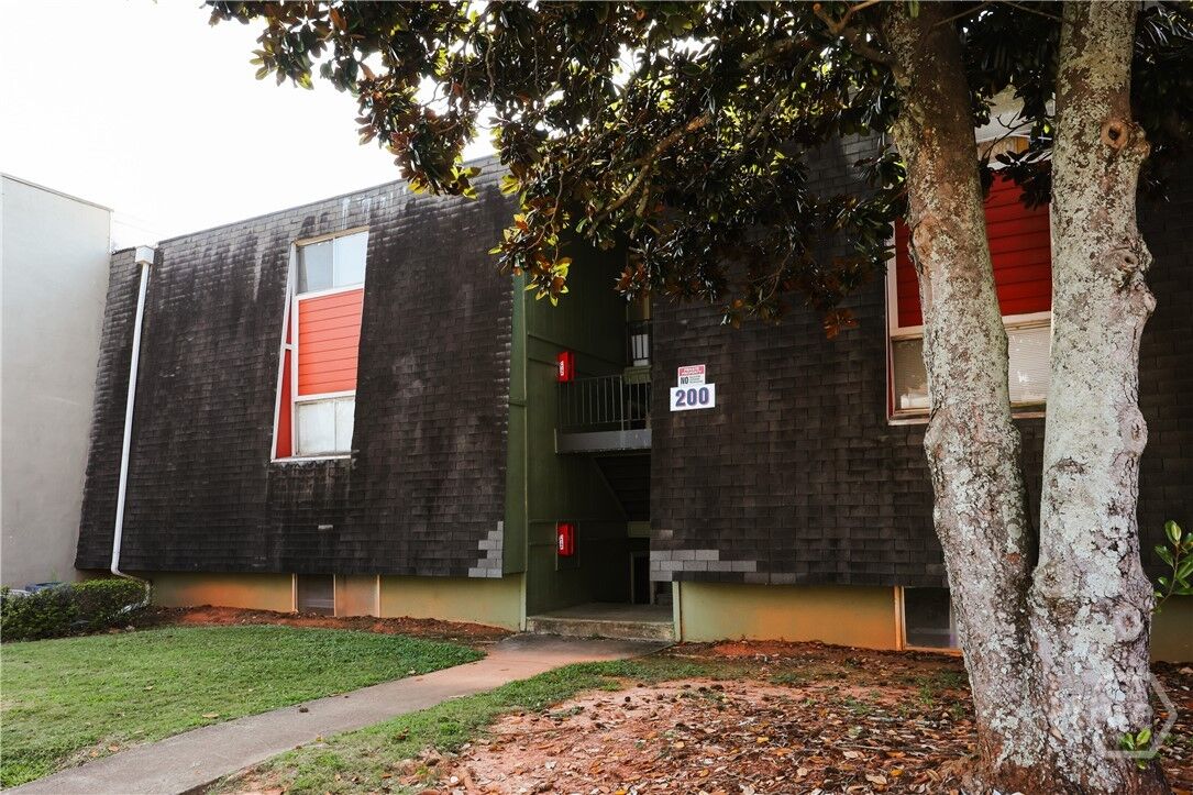 Property Photo: 200 Scandia Circle 5 GA 30605
