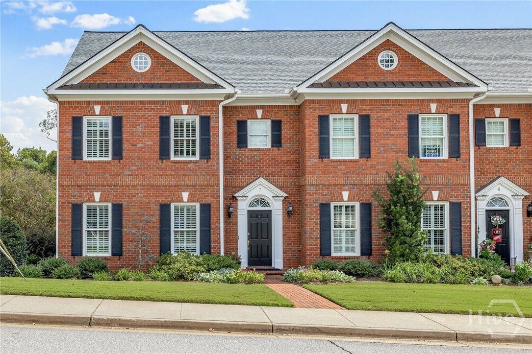 Property Photo:  201 Hamilton Road  GA 30606 