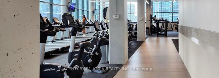 Photo de la propriété: 100 Harbour Street 6604 ON M5J 0B5