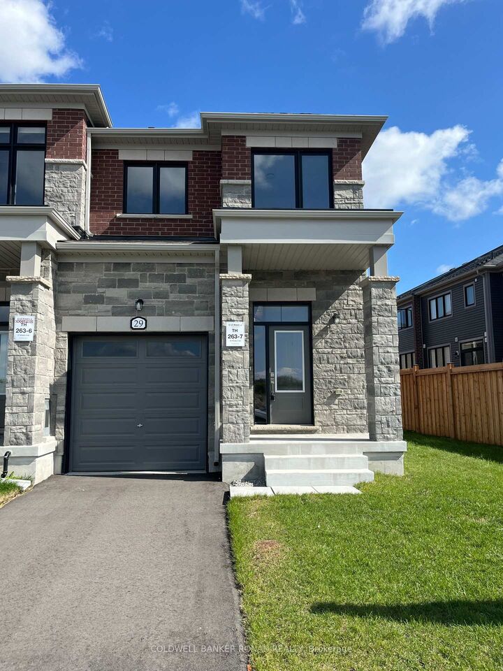 Photo de la propriété:  29 Milady Crescent  ON L9J 0X3 