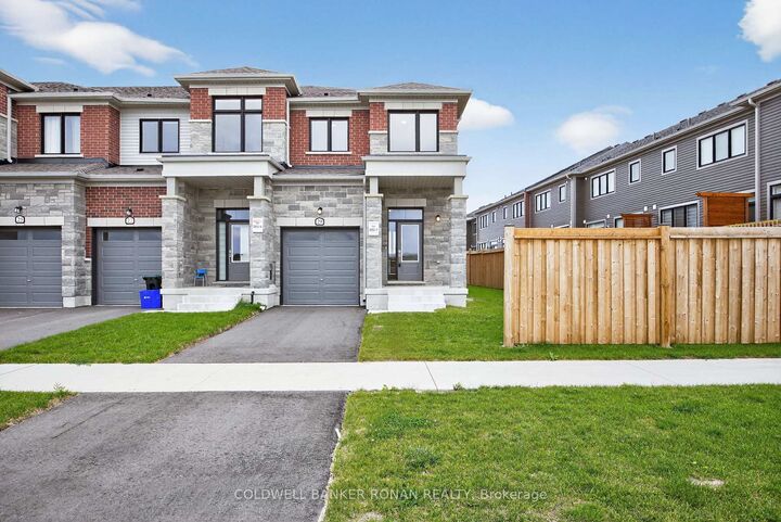 Photo de la propriété:  29 Milady Crescent  ON L9J 0X3 