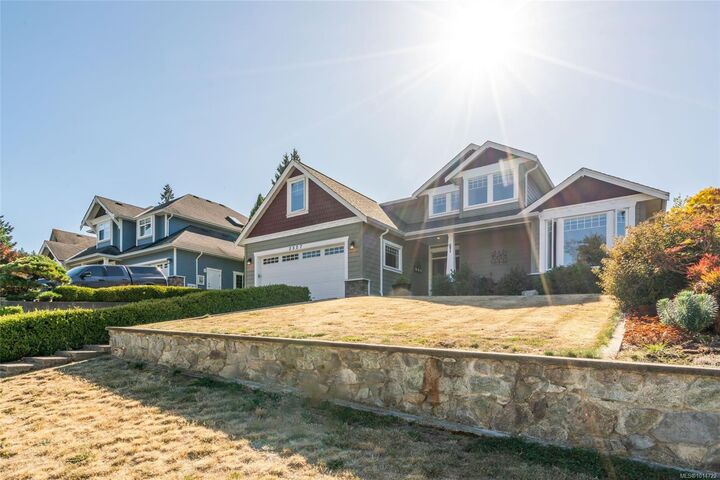 Property Photo:  2527 Kinnoull Cres  BC V0R 2P1 