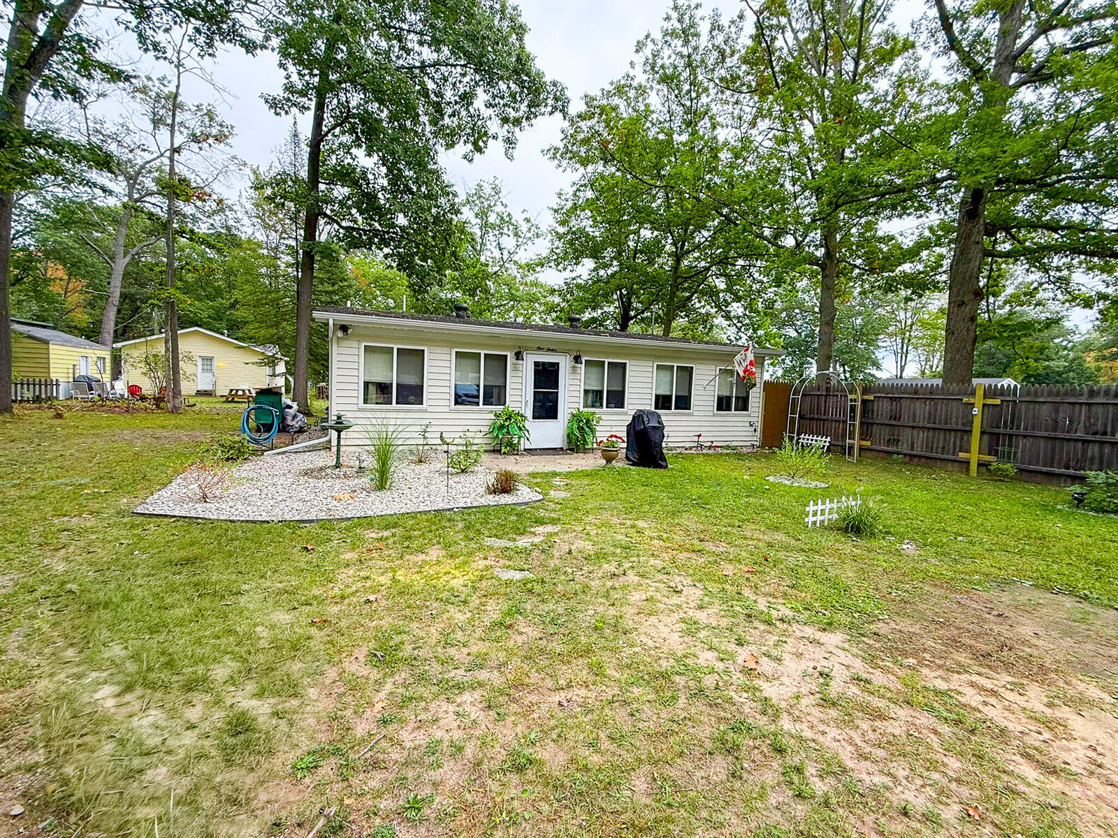 Property Photo: 112 Cottage Drive MI 48651