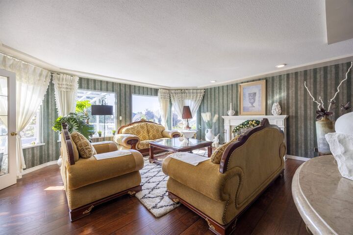 Photo de la propriété: 7517 Kilrea Place BC V5A 4T5