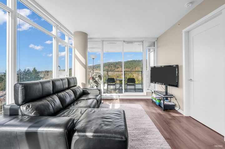 Photo de la propriété: 520 Como Lake Avenue 1002 BC V3J 0E8