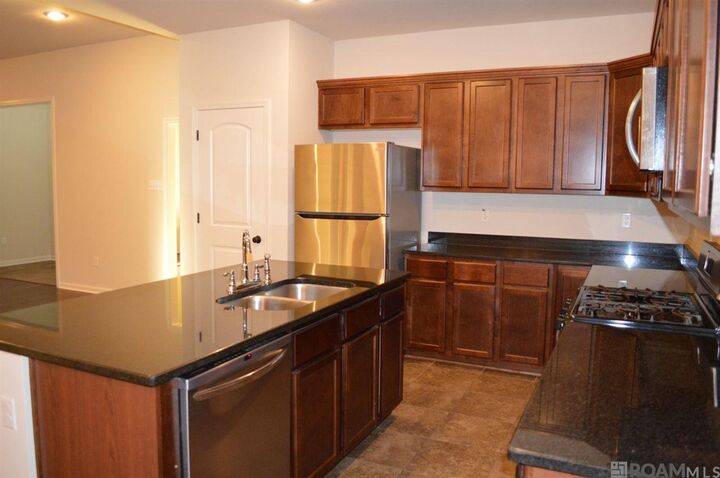 Property Photo: 8542 Abertay Ave LA 70820
