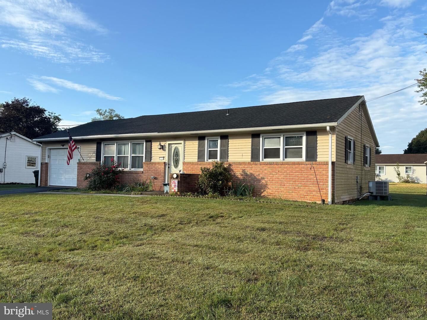 Property Photo:  1351 S Duke Street  PA 17078 