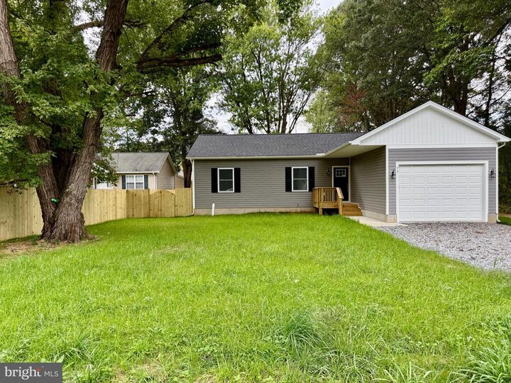 Property Photo:  784 Lakeview Drive  VA 22443 
