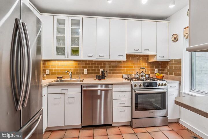 Property Photo:  11450 Orchard Lane  VA 20190 