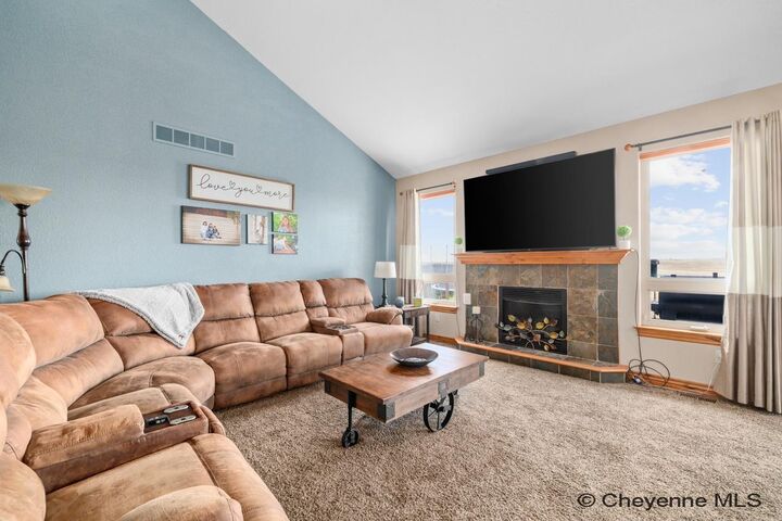 Property Photo: 7510 Hawthorne Dr WY 82009