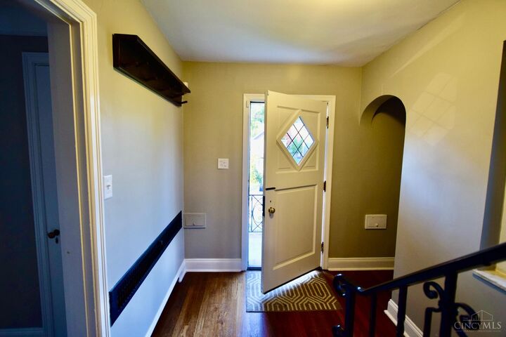 Property Photo:  3255 Linwood Avenue  OH 45226 