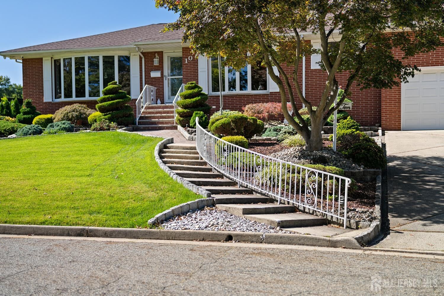 Property Photo:  10 Martha Boulevard  NJ 08879 