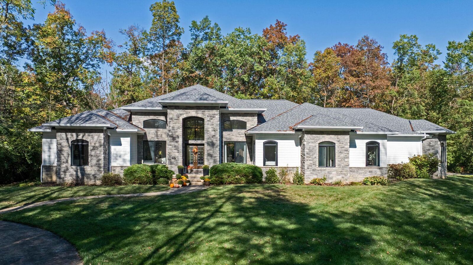 Property Photo:  6999 Red Bank Road  OH 43021 