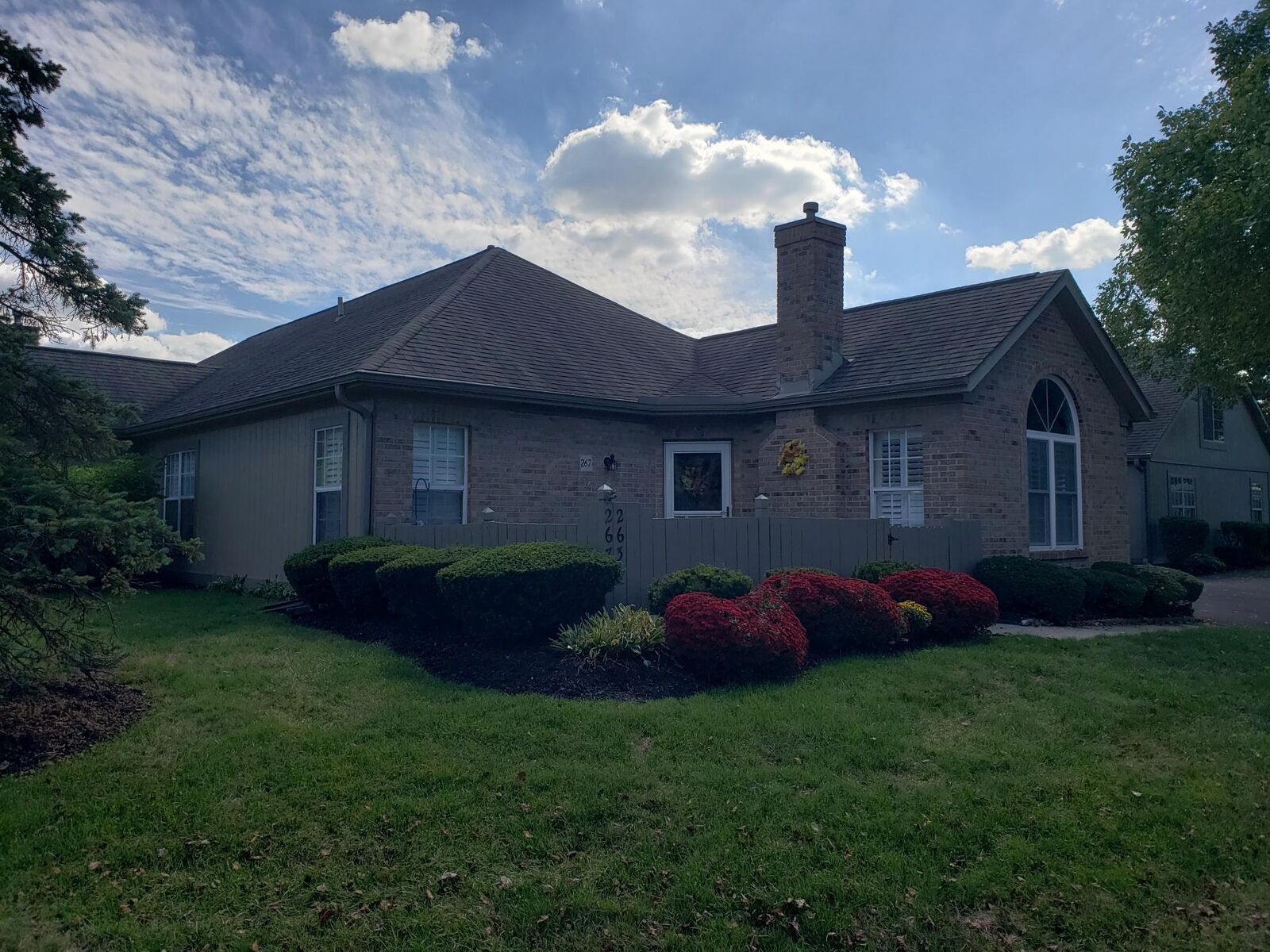 Property Photo: 267 Windemere Place OH 43082