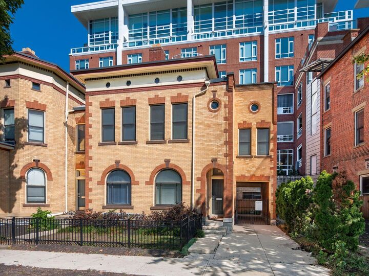 Property Photo:  18 W 4th Avenue  OH 43201 