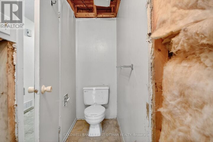 Property Photo:  4 Marielle Court  ON K2B 8P4 