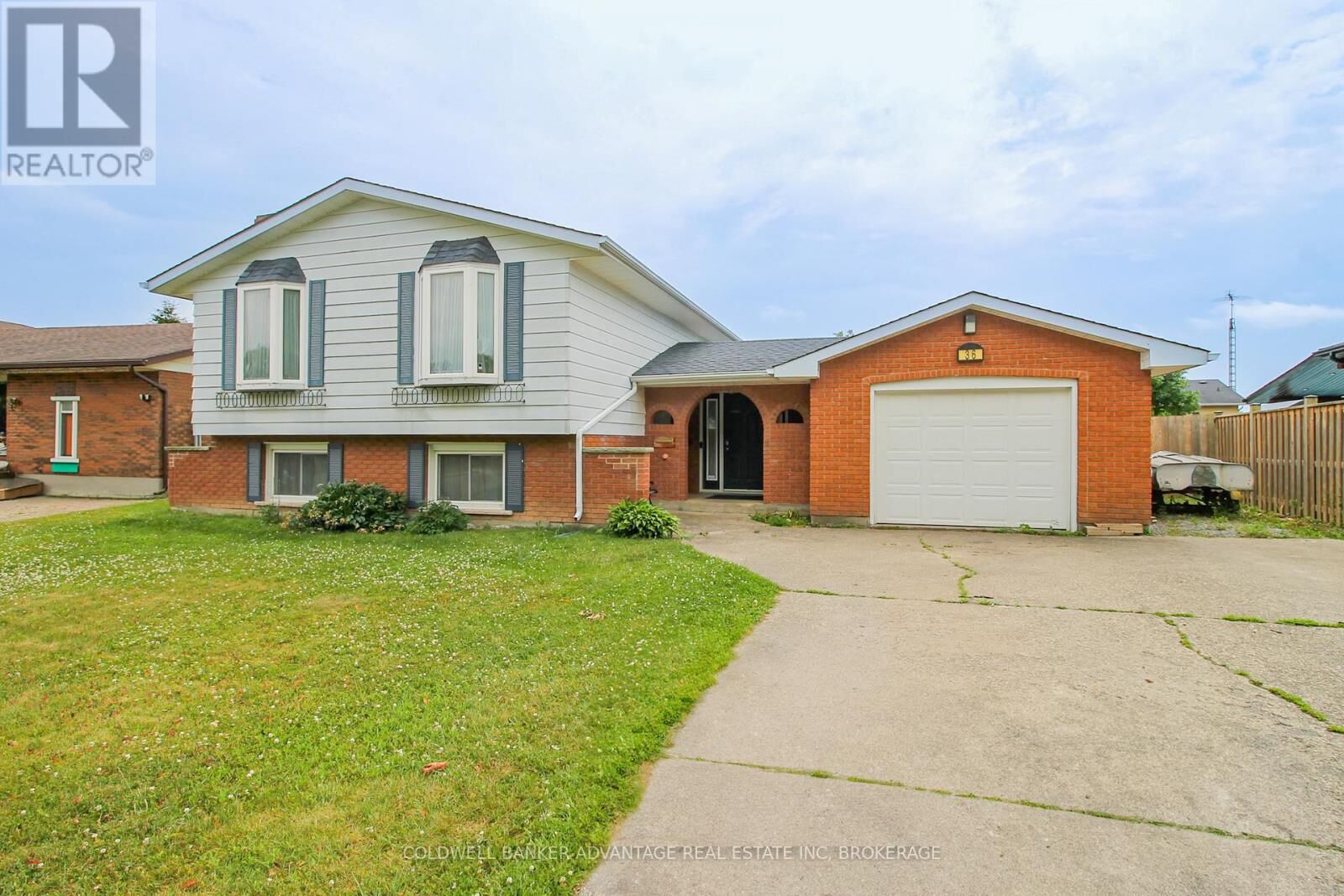 Photo de la propriété:  36 Wellbrook Boulevard  ON L3C 5T4 