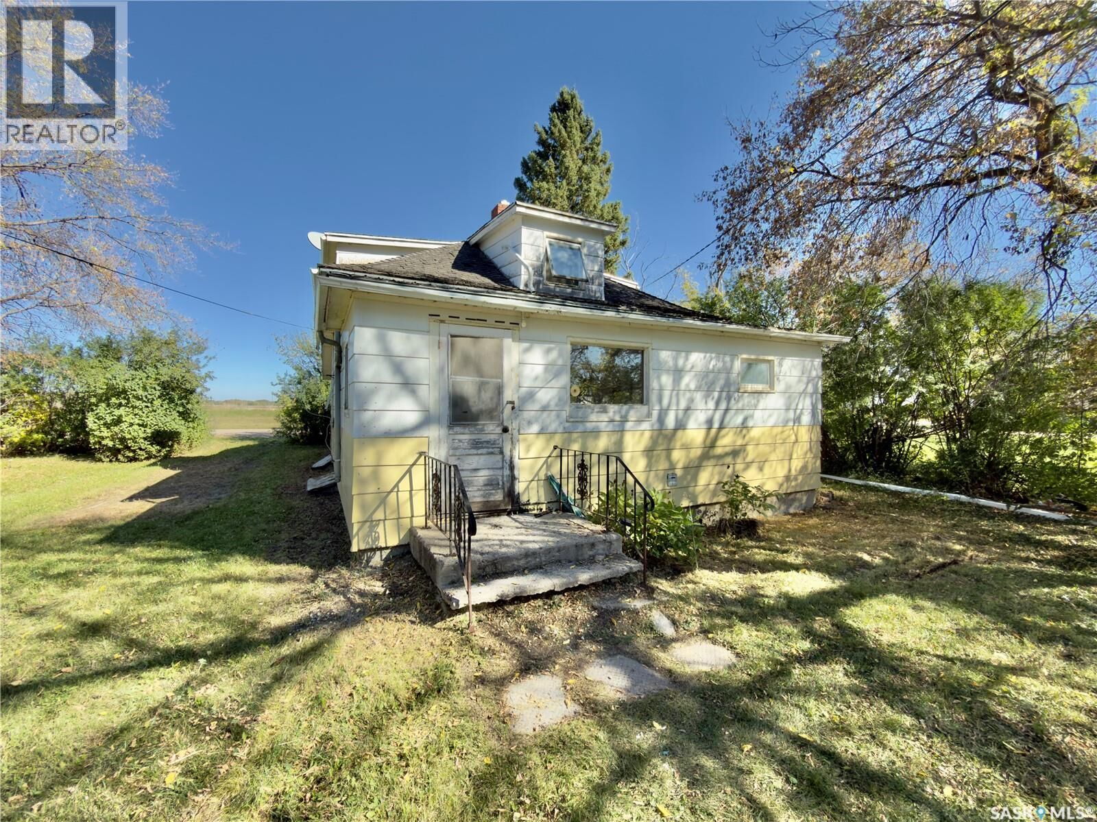 Property Photo: 128 Railway Avenue SK S0A 2M0