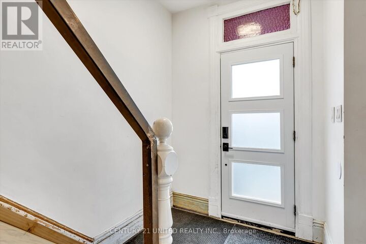 Property Photo:  508 Sherbrooke Street  ON K9J 2P3 