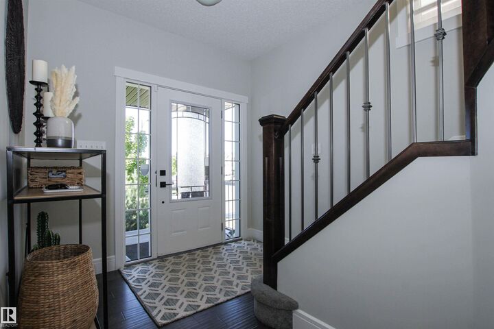Property Photo:  181 Sandalwood Crescent  AB T8H 0S4 