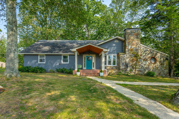 105 Mountain Court Drive  Signal Mountain TN 37377 photo