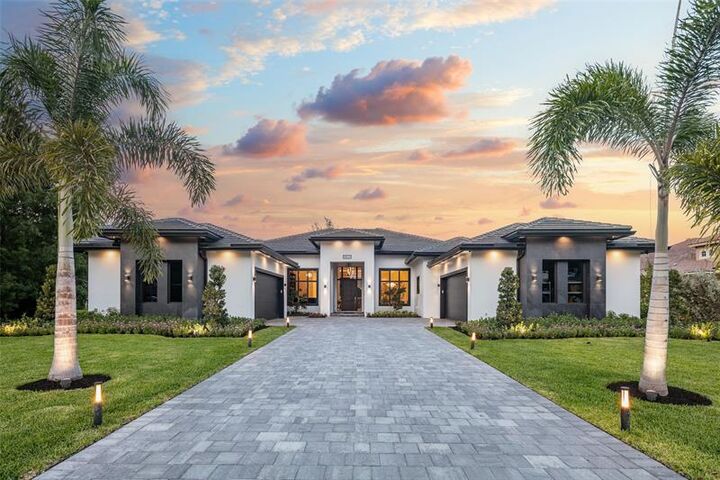Property Photo: 5824 NW 79th Way FL 33067