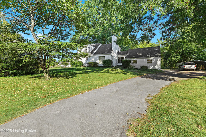 Property Photo:  9230 Fern Creek Rd  KY 40291