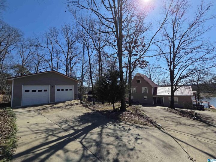 Property Photo: 403 Eureka Road AL 35096