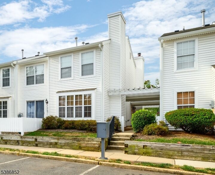 90 Almond Dr 90  Franklin Twp. NJ 08873 photo