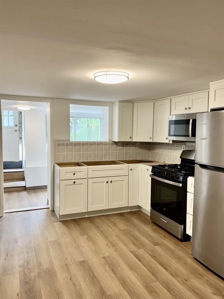 Property Photo:  142 Erie St B  NJ 07302 