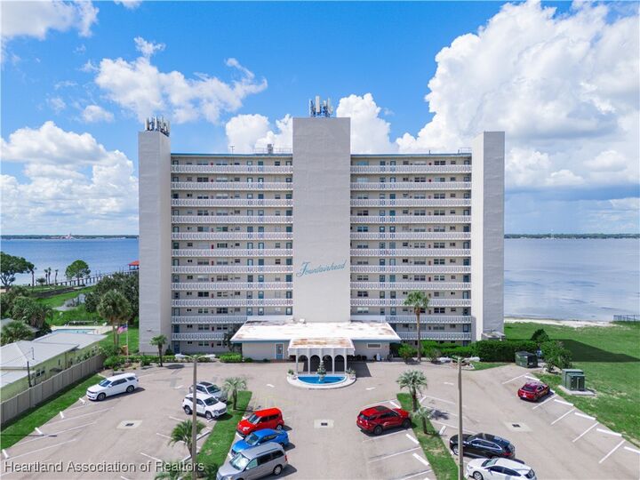2131 Lakeview Drive 204  Sebring FL 33870 photo