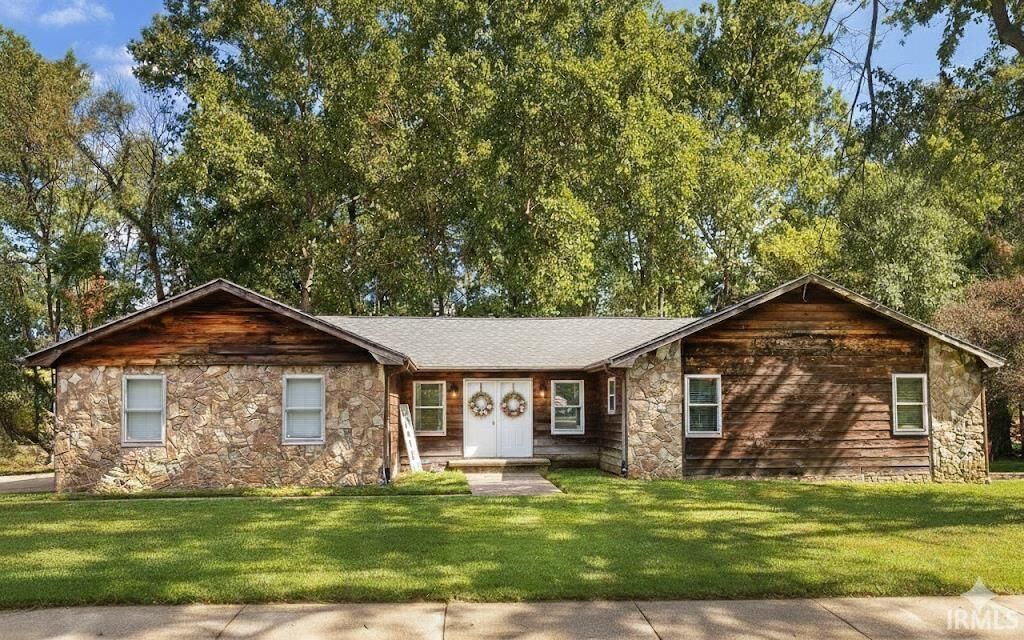 Property Photo: 5366 Jeffries Lane IN 47630