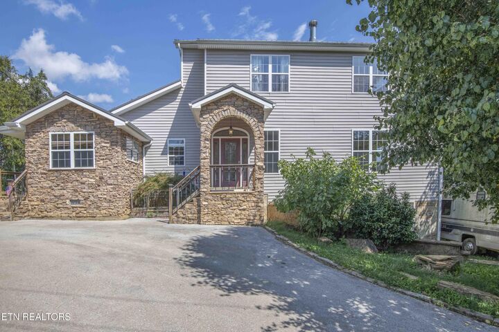 Property Photo:  1313 Dupont Rd  TN 37865 