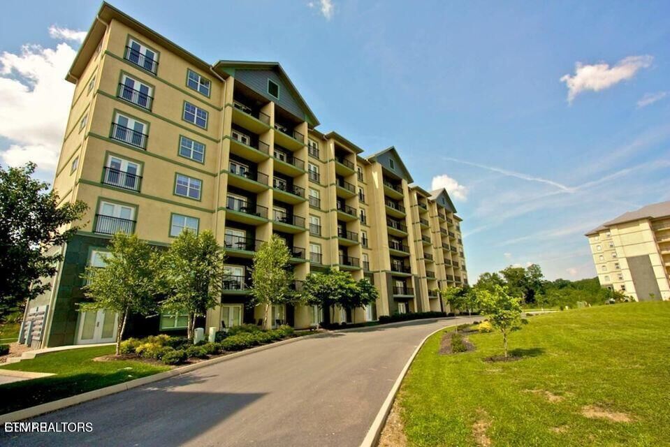 Property Photo:  124 Plaza Drive Unit 2403  TN 37863 