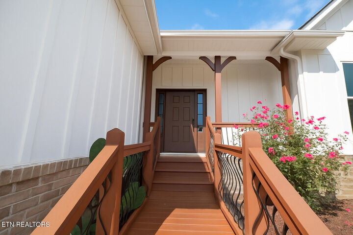 Property Photo:  305 Kawga  TN 37774 