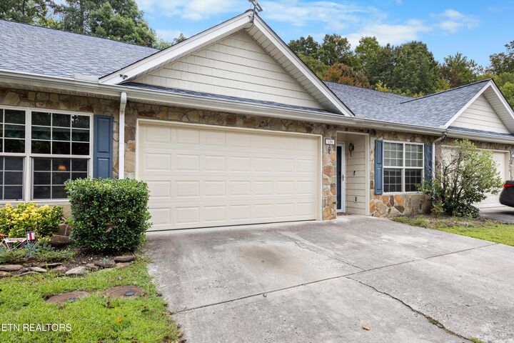 Property Photo:  5286 Avery Woods Lane  TN 37921 