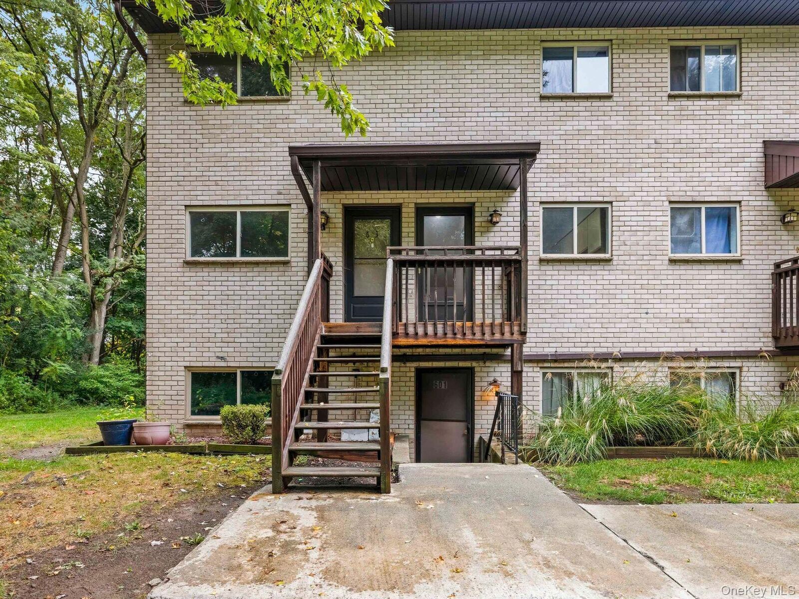 Property Photo:  26 Cooper Road 602  NY 12603 